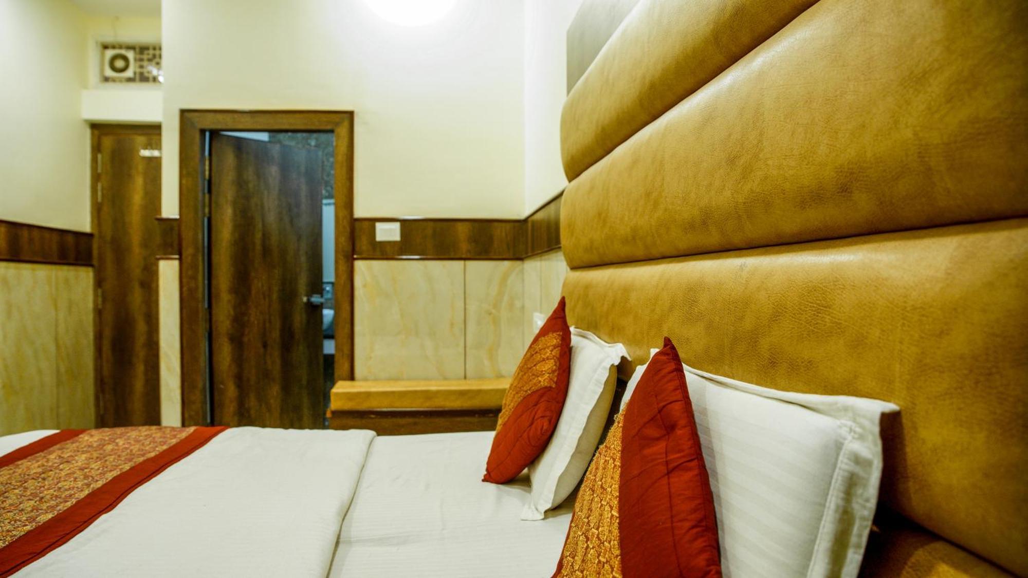 Hotel Raghunath Jammu Exterior photo